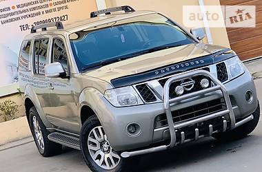 Позашляховик / Кросовер Nissan Pathfinder 2012 в 