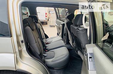 Позашляховик / Кросовер Nissan Pathfinder 2012 в 