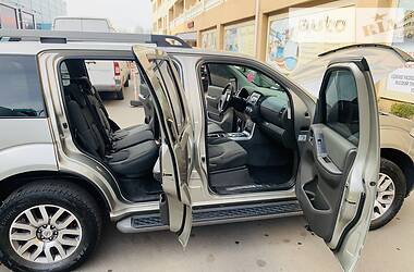 Позашляховик / Кросовер Nissan Pathfinder 2012 в 