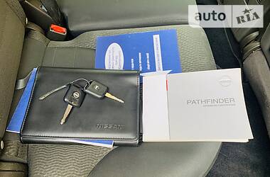 Позашляховик / Кросовер Nissan Pathfinder 2012 в 