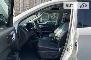 Позашляховик / Кросовер Nissan Pathfinder 2013 в 