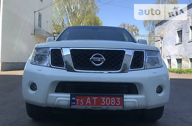 Внедорожник / Кроссовер Nissan Pathfinder 2010 в Радивилове