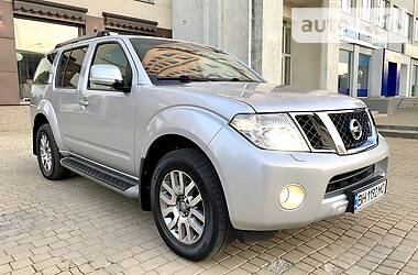 Позашляховик / Кросовер Nissan Pathfinder 2013 в 