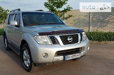 Позашляховик / Кросовер Nissan Pathfinder 2012 в Одесі