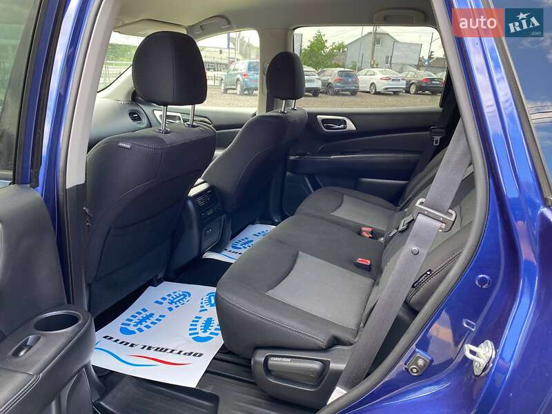 Внедорожник / Кроссовер Nissan Pathfinder 2019 в Львове