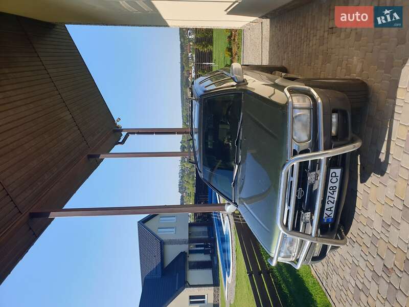 Внедорожник / Кроссовер Nissan Pathfinder 1999 в Киеве