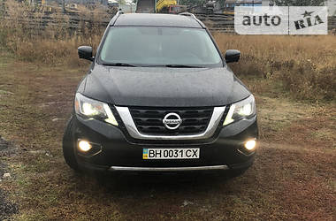 Позашляховик / Кросовер Nissan Pathfinder 2017 в Борисполі