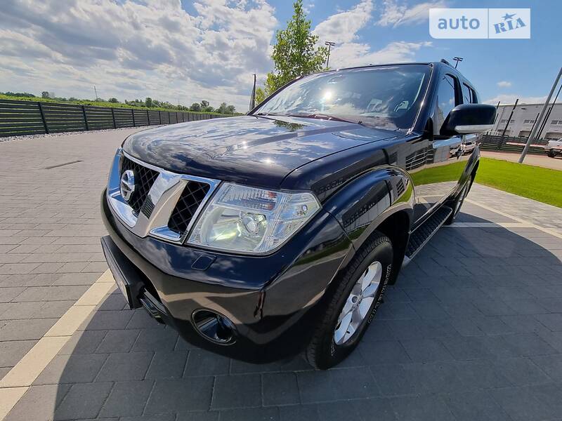 Внедорожник / Кроссовер Nissan Pathfinder 2014 в Мукачево