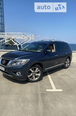 Nissan Pathfinder 2013