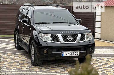 Позашляховик / Кросовер Nissan Pathfinder 2005 в 
