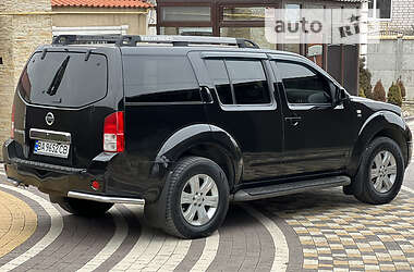 Позашляховик / Кросовер Nissan Pathfinder 2005 в 