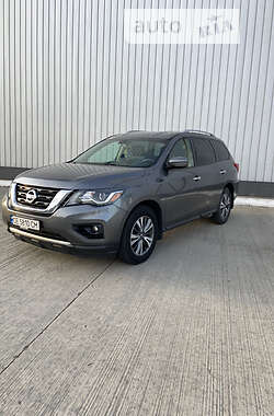 Nissan Pathfinder 2017