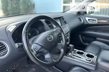 Nissan Pathfinder 2014