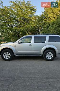 Внедорожник / Кроссовер Nissan Pathfinder 2006 в Александрие