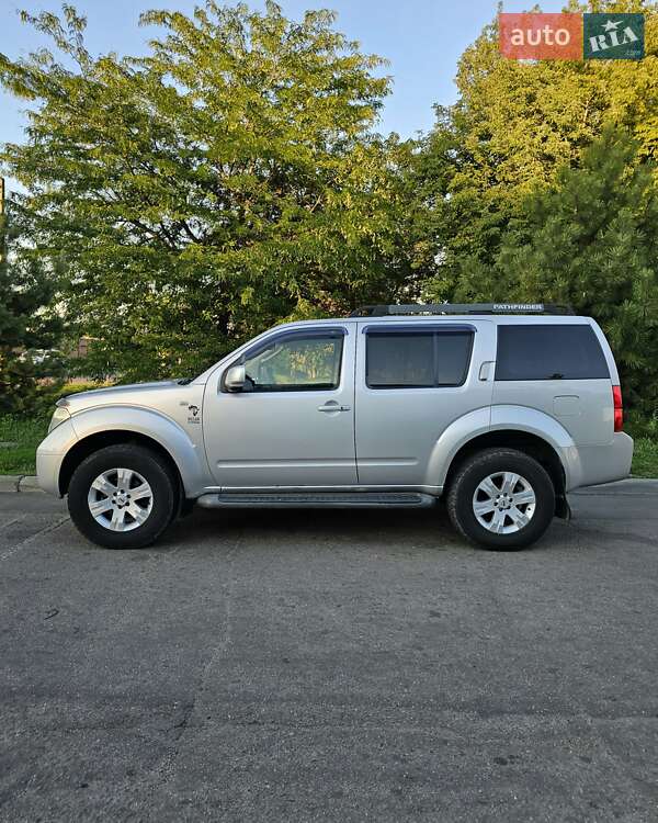 Nissan Pathfinder 2006