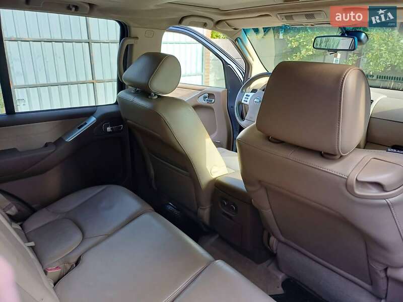 Внедорожник / Кроссовер Nissan Pathfinder 2007 в Киеве фото 8 Внедорожник / Кроссовер Nissan Pathfinder 2007 в Киеве