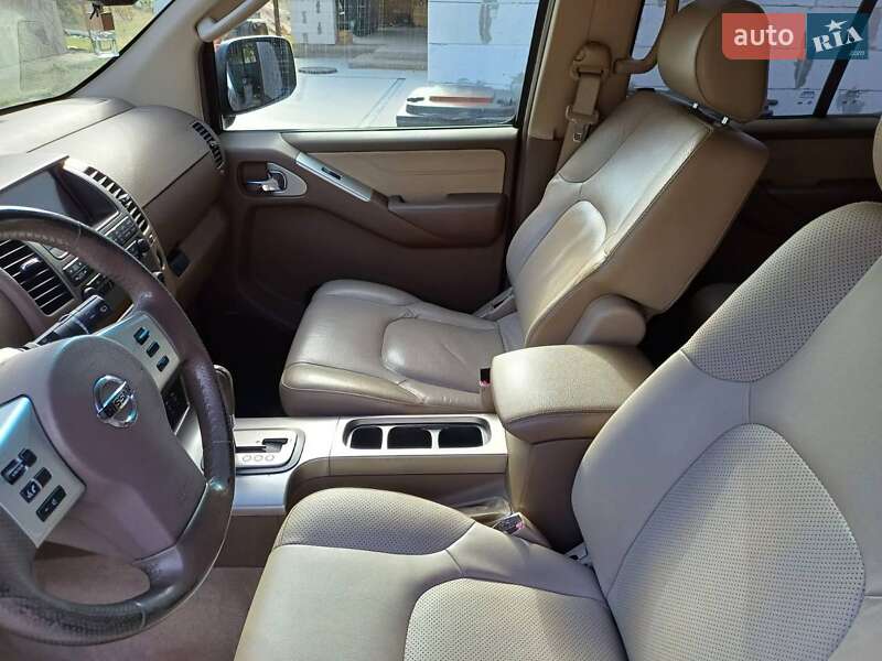 Внедорожник / Кроссовер Nissan Pathfinder 2007 в Киеве фото 14 Внедорожник / Кроссовер Nissan Pathfinder 2007 в Киеве