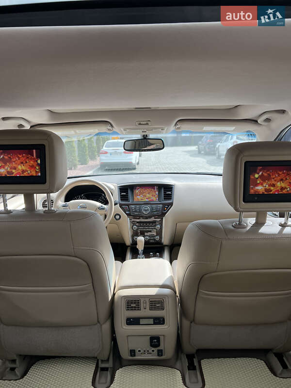 Внедорожник / Кроссовер Nissan Pathfinder 2015 в Тернополе