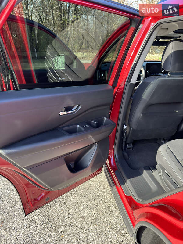 Внедорожник / Кроссовер Nissan Pathfinder 2022 в Полтаве