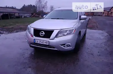 Nissan Pathfinder 2016