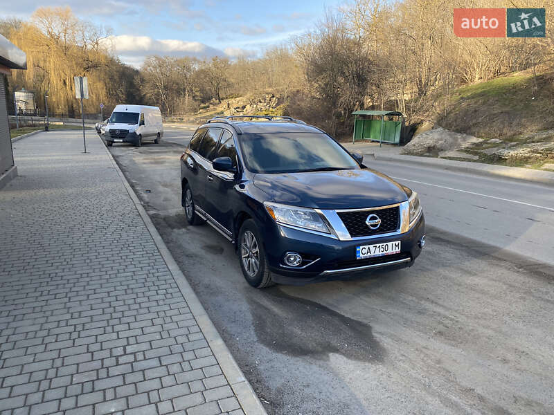 Позашляховик / Кросовер Nissan Pathfinder 2014 в Умані