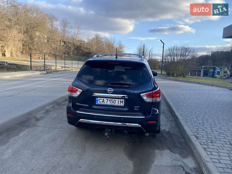 Позашляховик / Кросовер Nissan Pathfinder 2014 в Умані