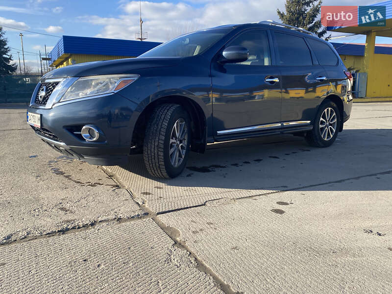 Позашляховик / Кросовер Nissan Pathfinder 2014 в Умані