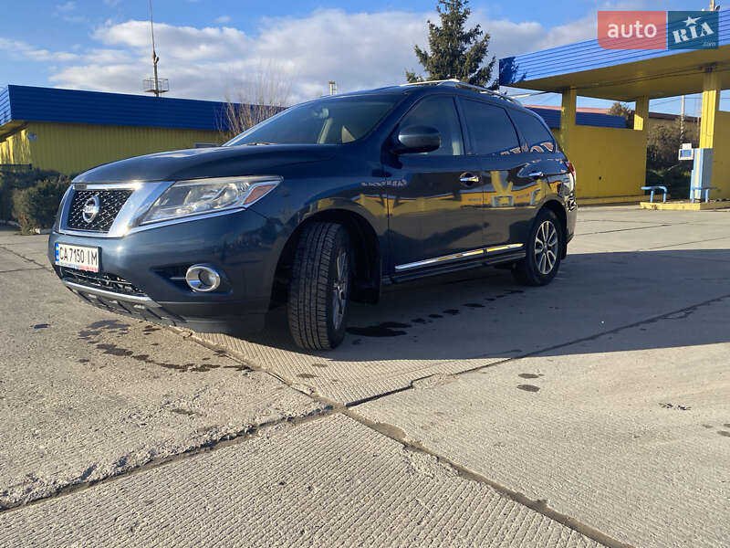 Позашляховик / Кросовер Nissan Pathfinder 2014 в Умані