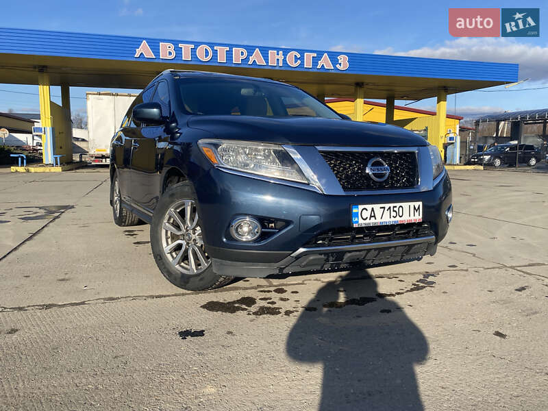 Позашляховик / Кросовер Nissan Pathfinder 2014 в Умані