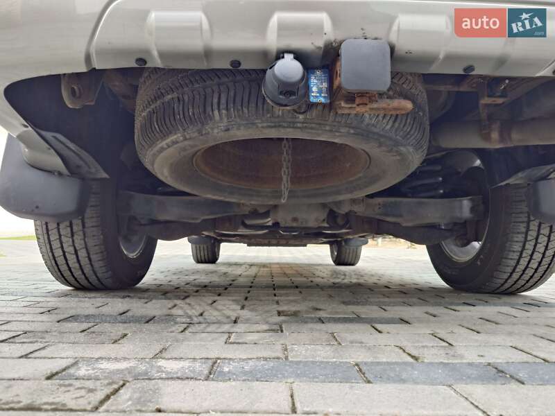 Внедорожник / Кроссовер Nissan Pathfinder 2010 в Киеве