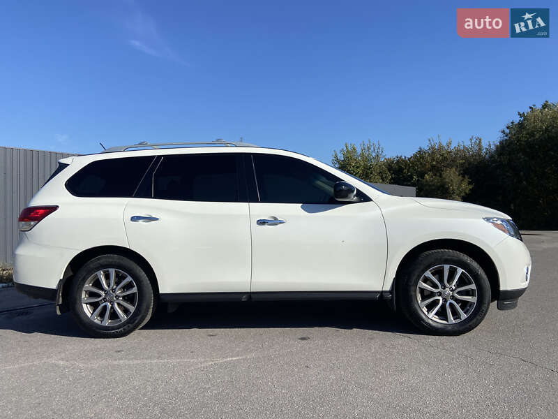 Внедорожник / Кроссовер Nissan Pathfinder 2015 в Виннице
