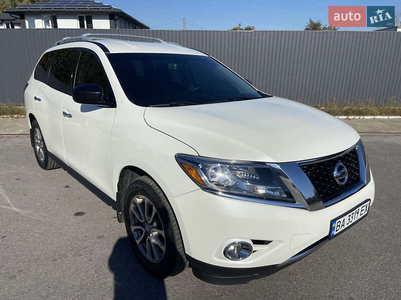 Внедорожник / Кроссовер Nissan Pathfinder 2015 в Виннице