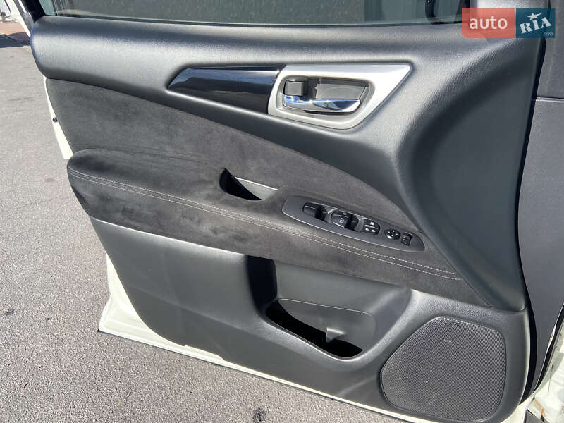 Внедорожник / Кроссовер Nissan Pathfinder 2015 в Виннице
