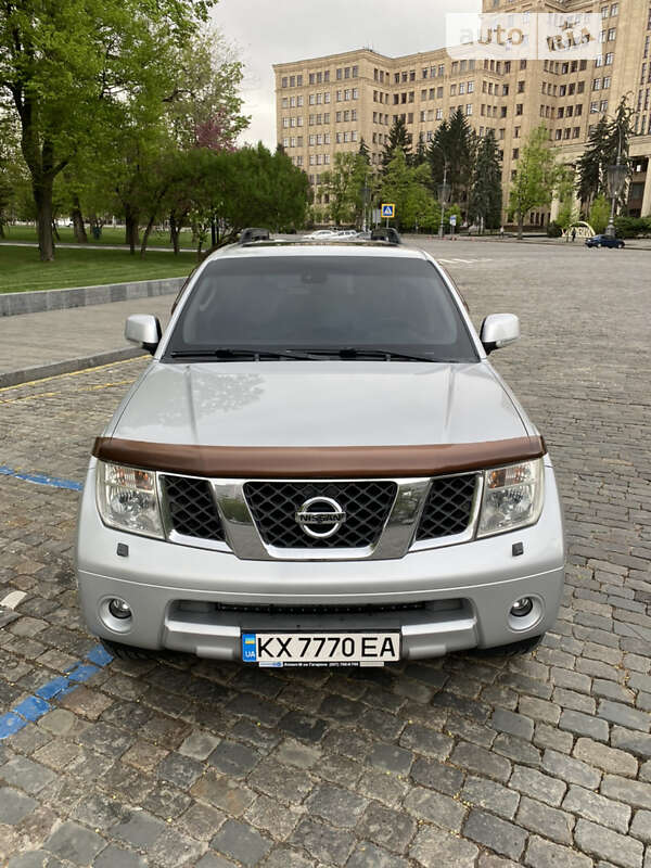 Внедорожник / Кроссовер Nissan Pathfinder 2008 в Харькове