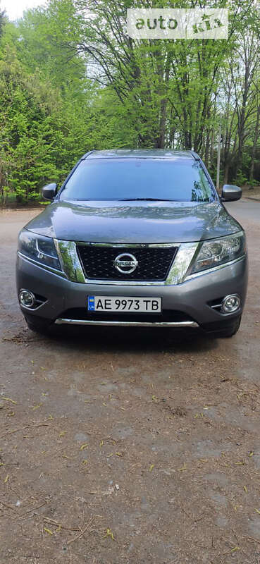 Nissan Pathfinder 2015