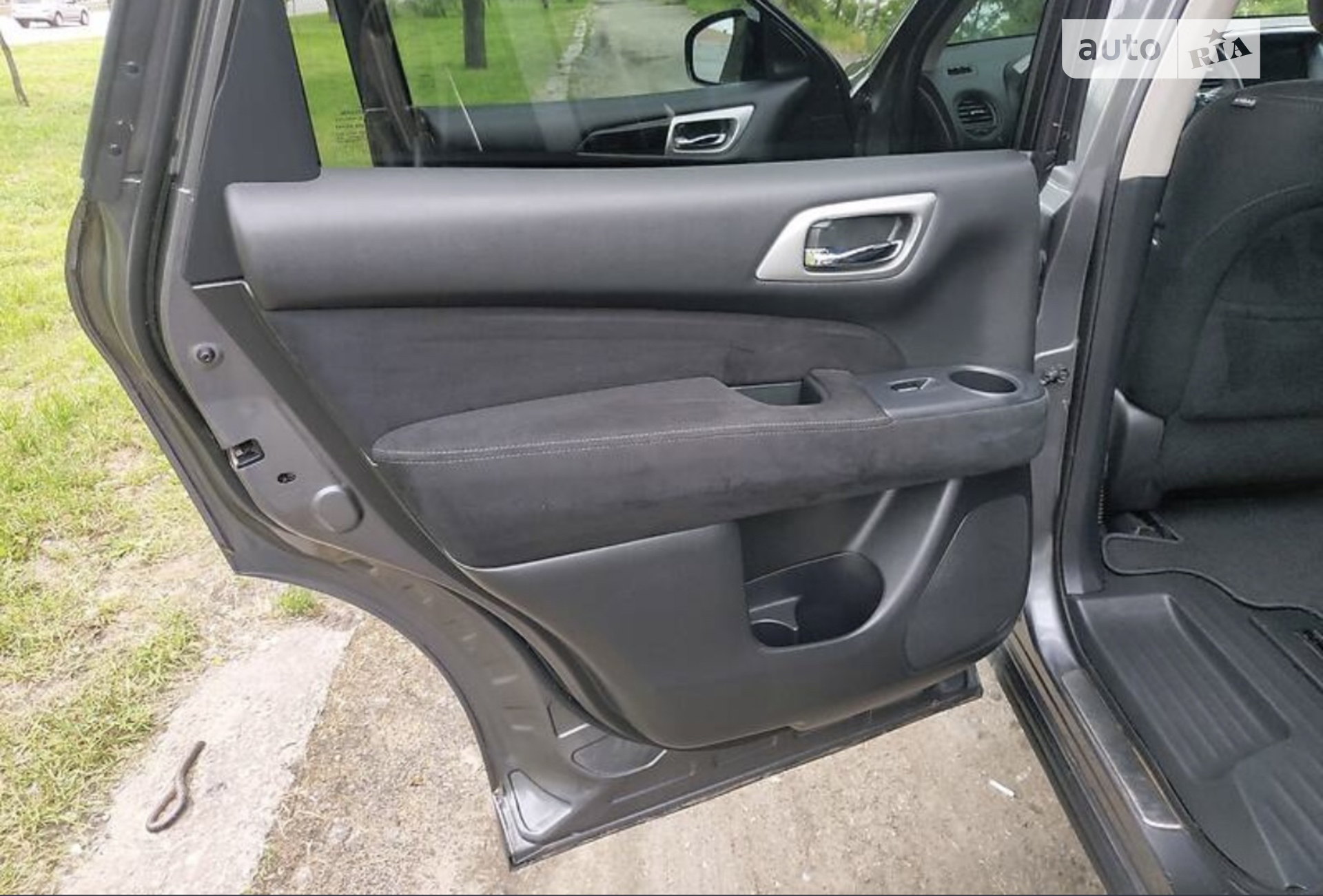 2015 Nissan Pathfinder - мініатюра 18