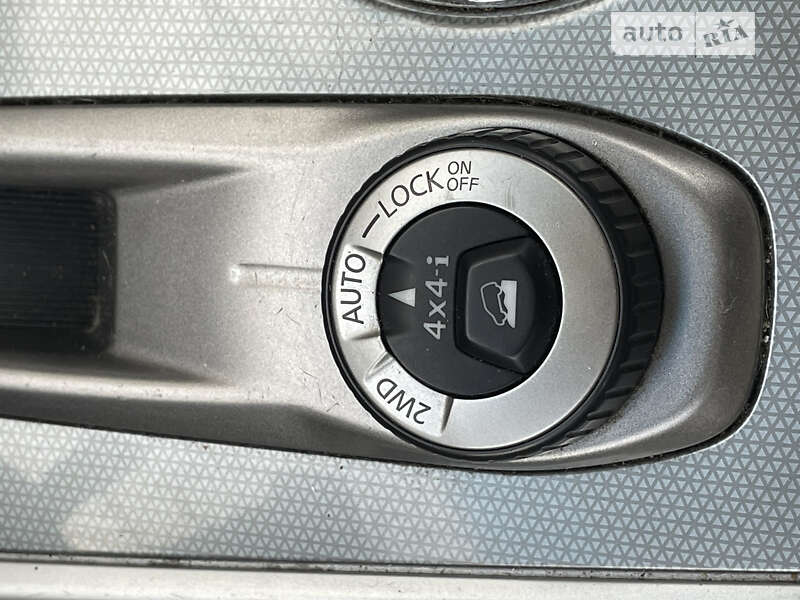 Внедорожник / Кроссовер Nissan Pathfinder 2016 в Кривом Роге