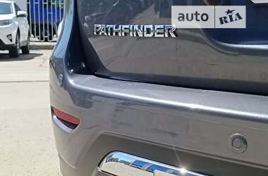 Внедорожник / Кроссовер Nissan Pathfinder 2013 в Харькове