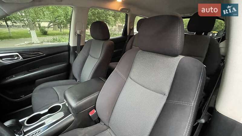 Внедорожник / Кроссовер Nissan Pathfinder 2018 в Одессе