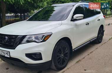 Nissan Pathfinder 2018