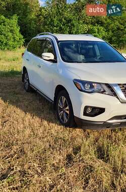 Nissan Pathfinder 2016