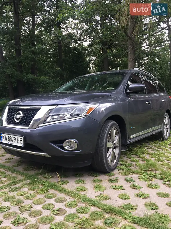 Nissan Pathfinder 2013