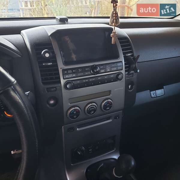 Позашляховик / Кросовер Nissan Pathfinder 2005 в Виноградові