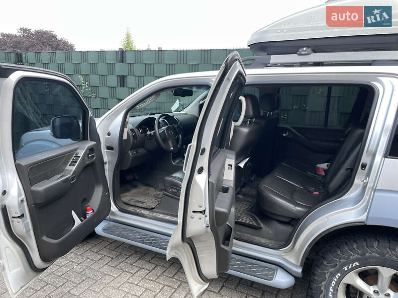 Внедорожник / Кроссовер Nissan Pathfinder 2008 в Сумах