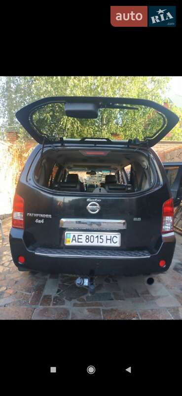 Внедорожник / Кроссовер Nissan Pathfinder 2005 в Кривом Роге