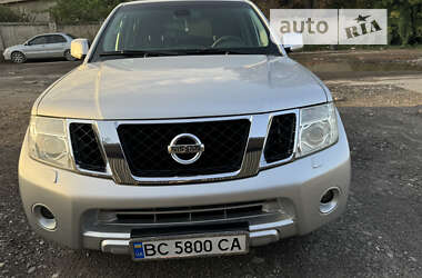 Позашляховик / Кросовер Nissan Pathfinder 2013 в Львові