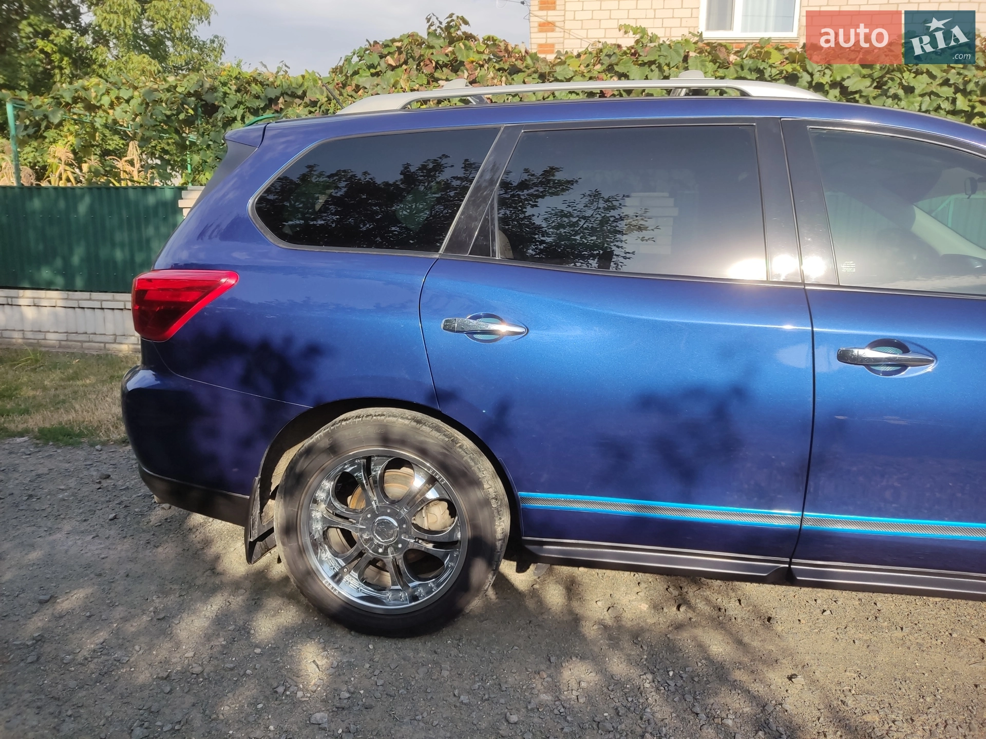 2017 Nissan Pathfinder - мініатюра 4