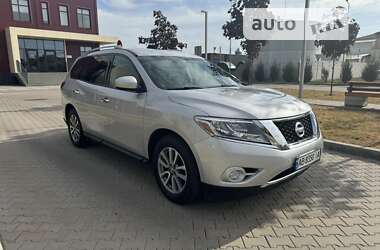 Внедорожник / Кроссовер Nissan Pathfinder 2016 в Виннице