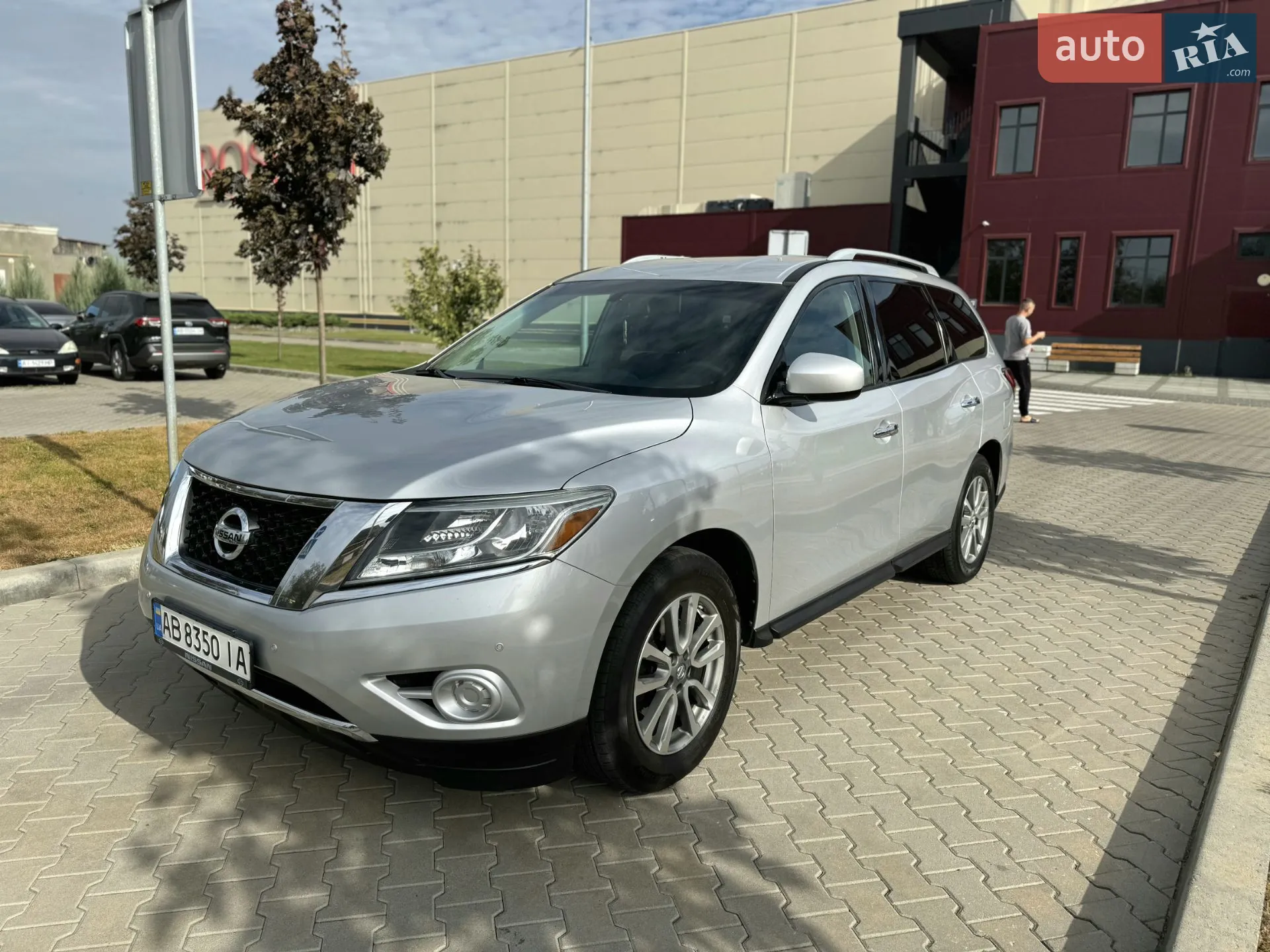 2016 Nissan Pathfinder - мініатюра 21