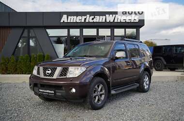 Позашляховик / Кросовер Nissan Pathfinder 2008 в Чернівцях